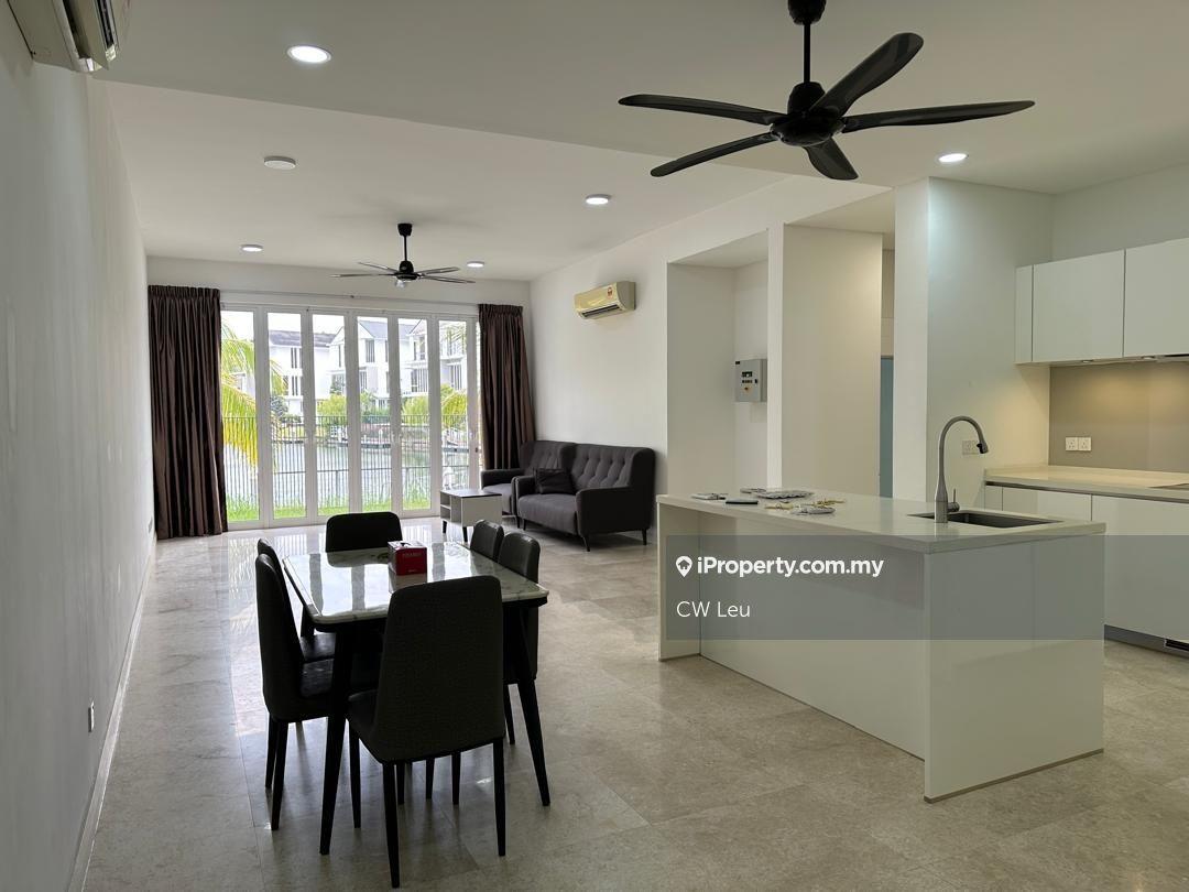 Emerald Bay For Sale (Enjoy your Quite Environment Stay)