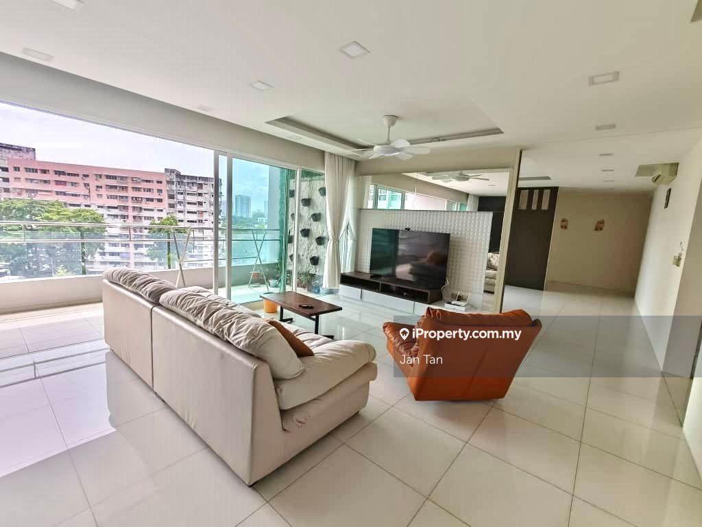 Central Park  Condominium @ Jelutong For Rent
