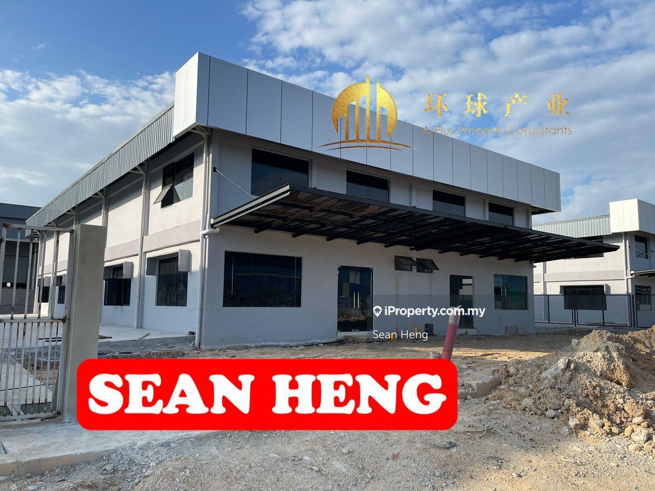 Valdor 1.5 Storey Semi Detached Factory For rent Near Batu Kawan