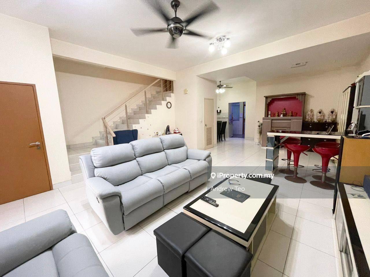 Nusa Idaman, Precinct 8, renovated 2 storey house for Sale 