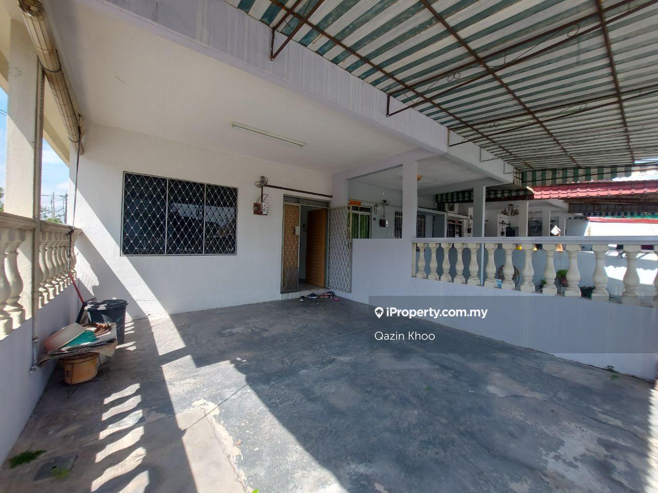 Renovated, Kitchen Extended, Grille Installed, Move in Condition