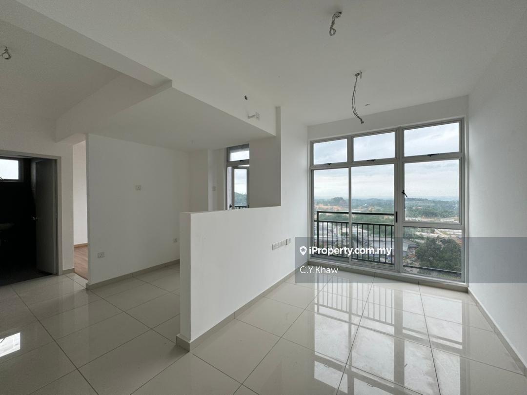 Midas @ Seri Alam Studio 431 sqft