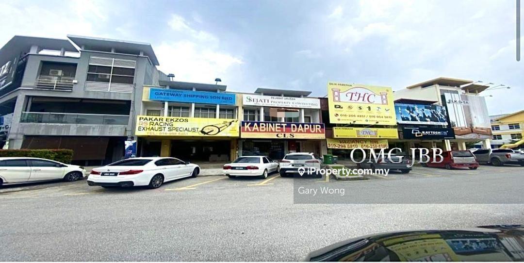 Facing Main Road Bandar Botanic Klang First Floor Office 22x75 Rent