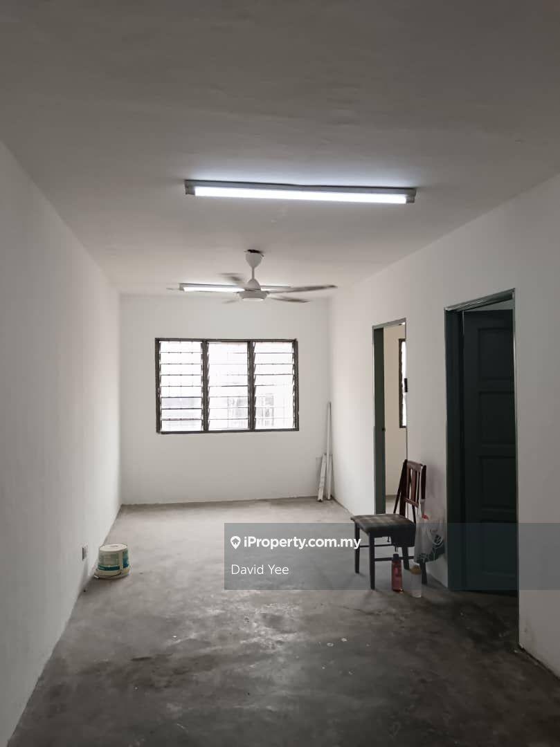 Harmoni Apartment at Damansara Damai for Sale