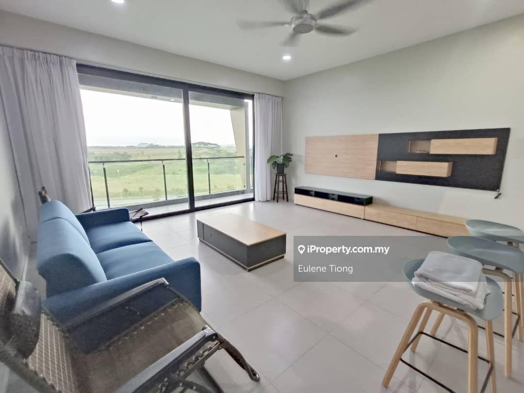 The Echelon Apartment - Opposite Kuching Airport 