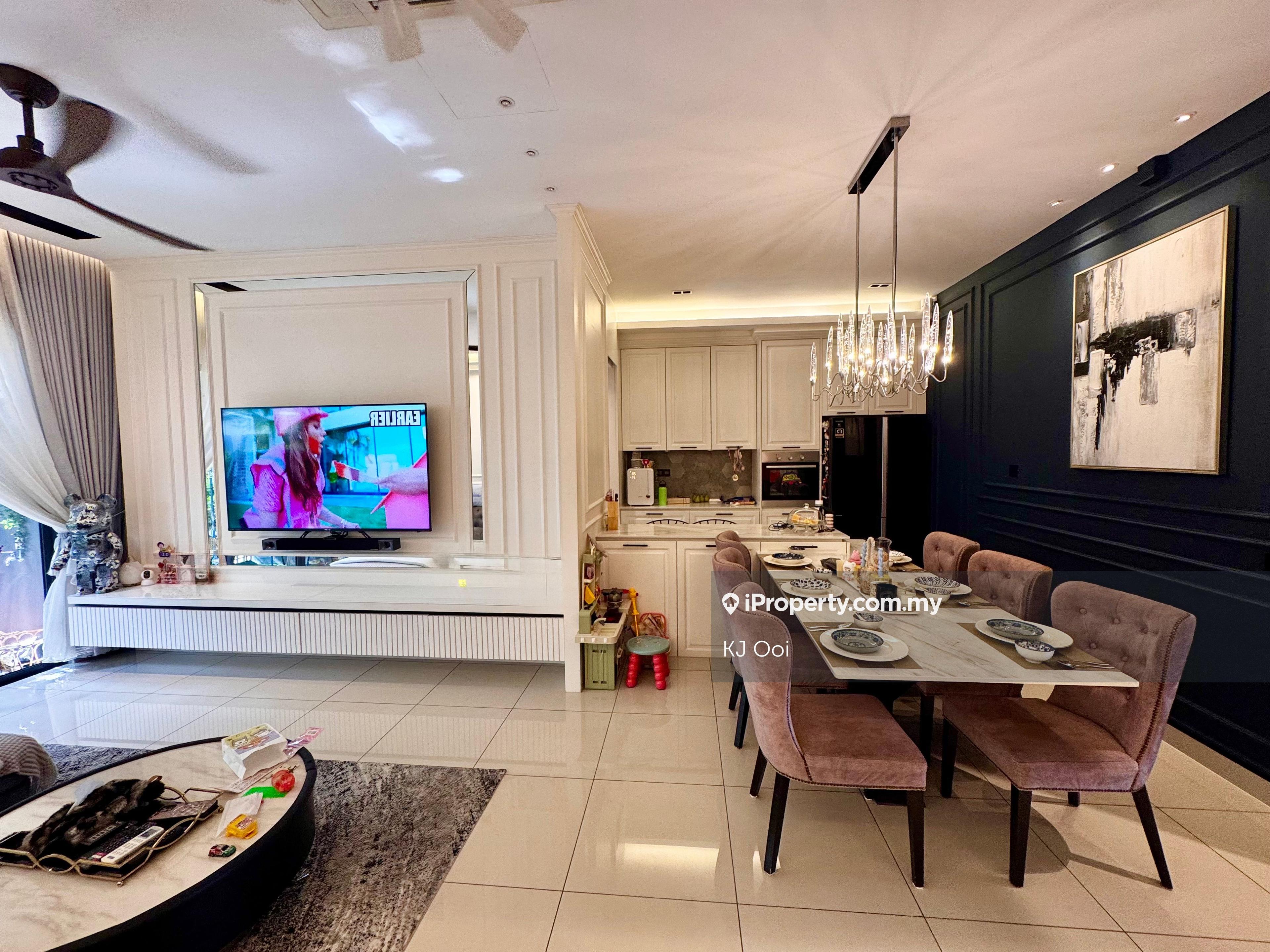 Superlink House @ Rimbayu Wisteria For Sale, Nicely Renovated 