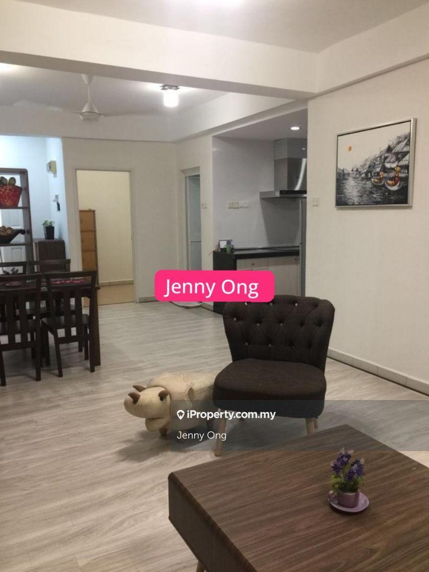 Sea View Vista Perdana Apartment, Kampung Gajah For sale