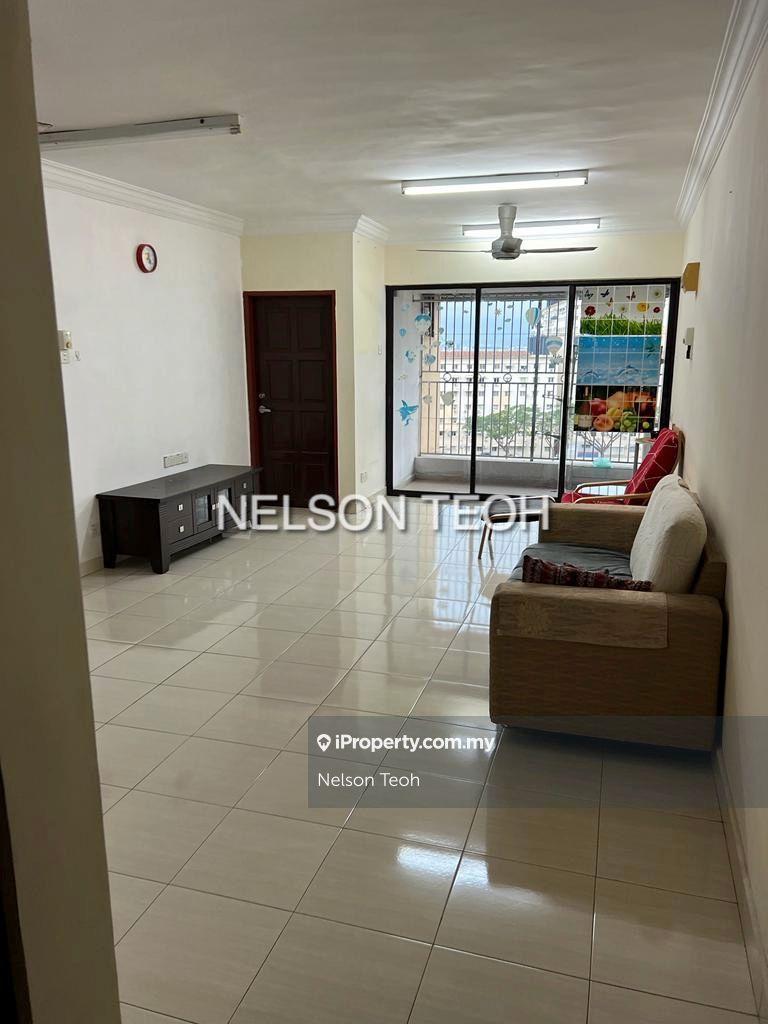 Furnished, renovated, 2 car park, well maintained 
