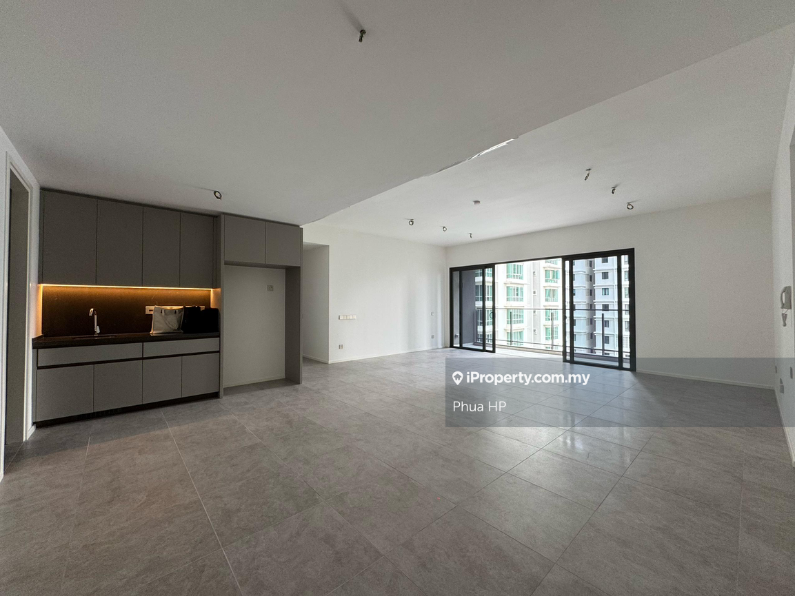 High Floor above L30 Brand New Unit