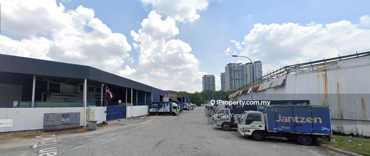 Taman Perindustrian Kinrara Puchong Factory / Warehouse