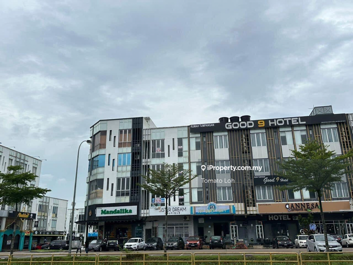 Oasis 2 Kota Puteri @ Megah Ria Three Storey Shop Office For Sale 