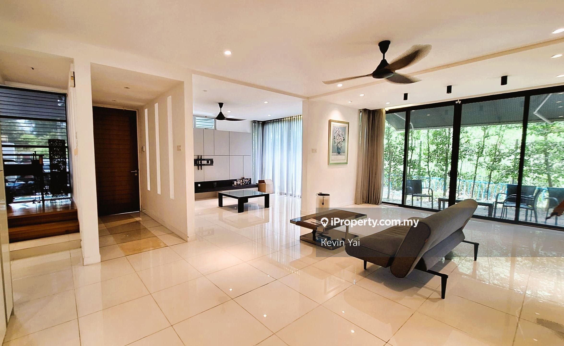 Spacious and well maintained Terrace House