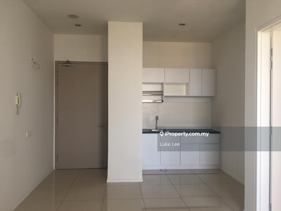 One room studio for sell at seri Kembangan near to the mines shopping
