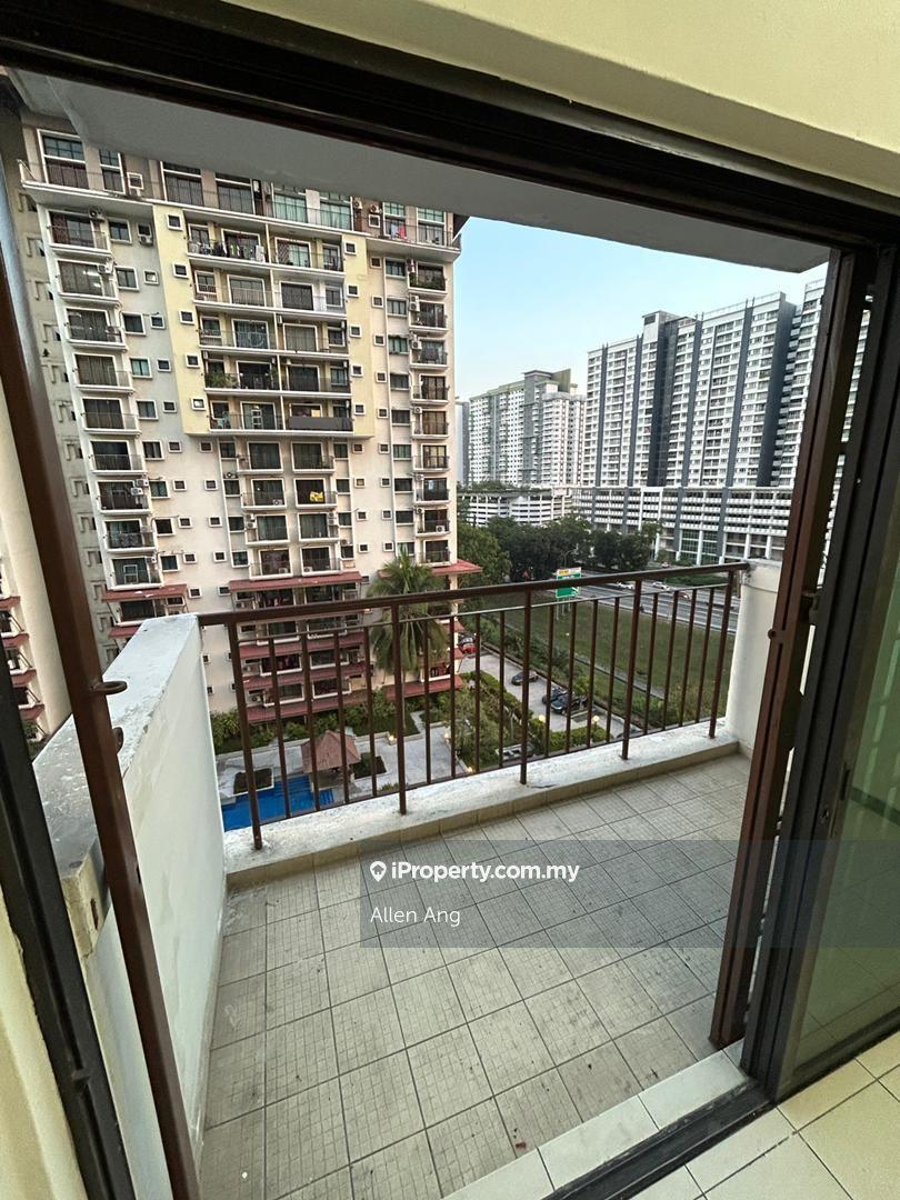 Partly Furnished, 1008 sqft, 3 Bedrooms