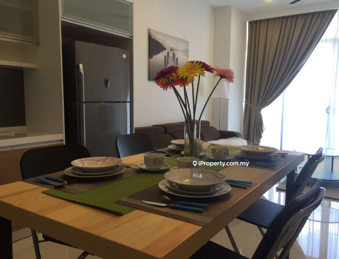 Fully furnished unit ready to move in anytime