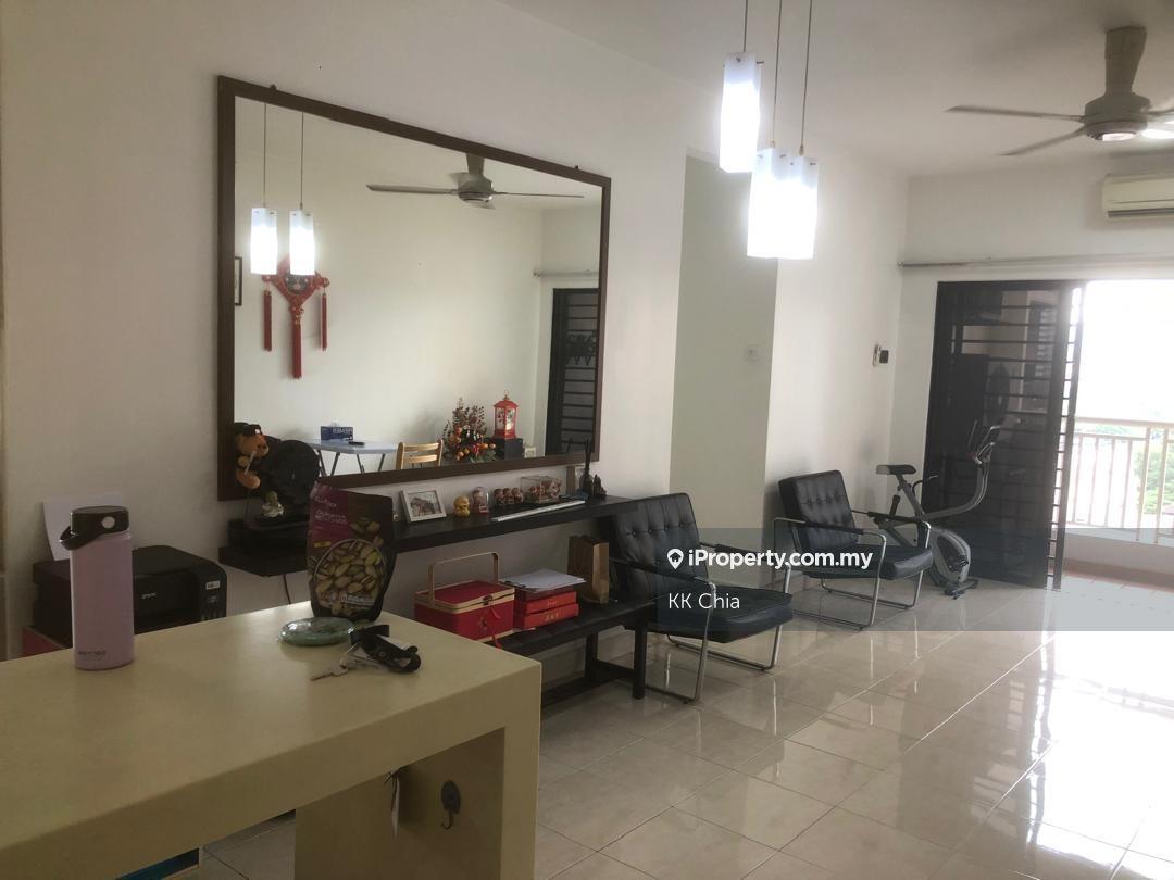 Corner unit, Well maintained