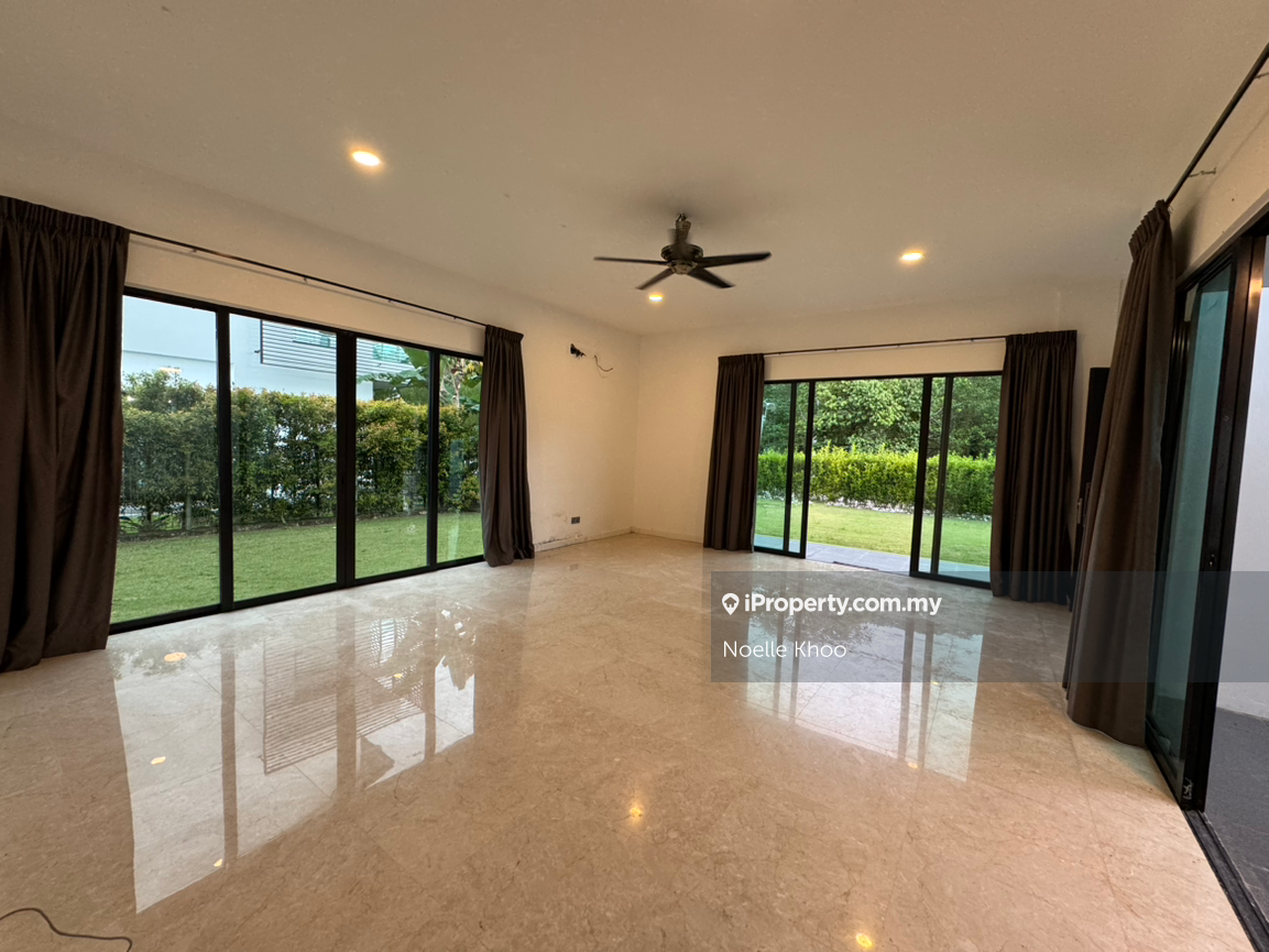 East Ledang bungalow unblocked facing for sales 