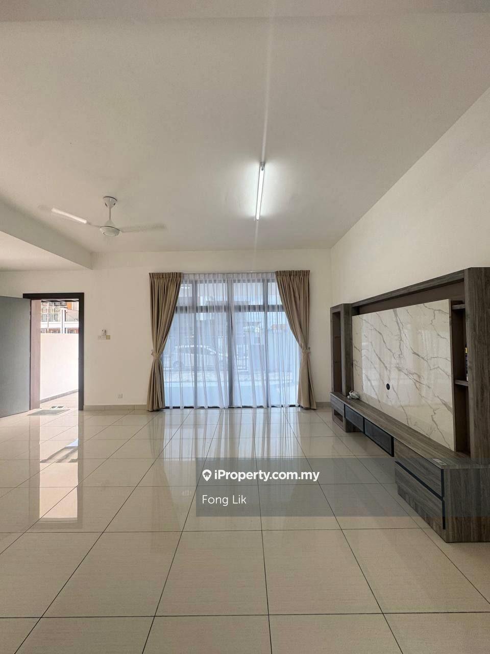 Double Storey Endlot with land