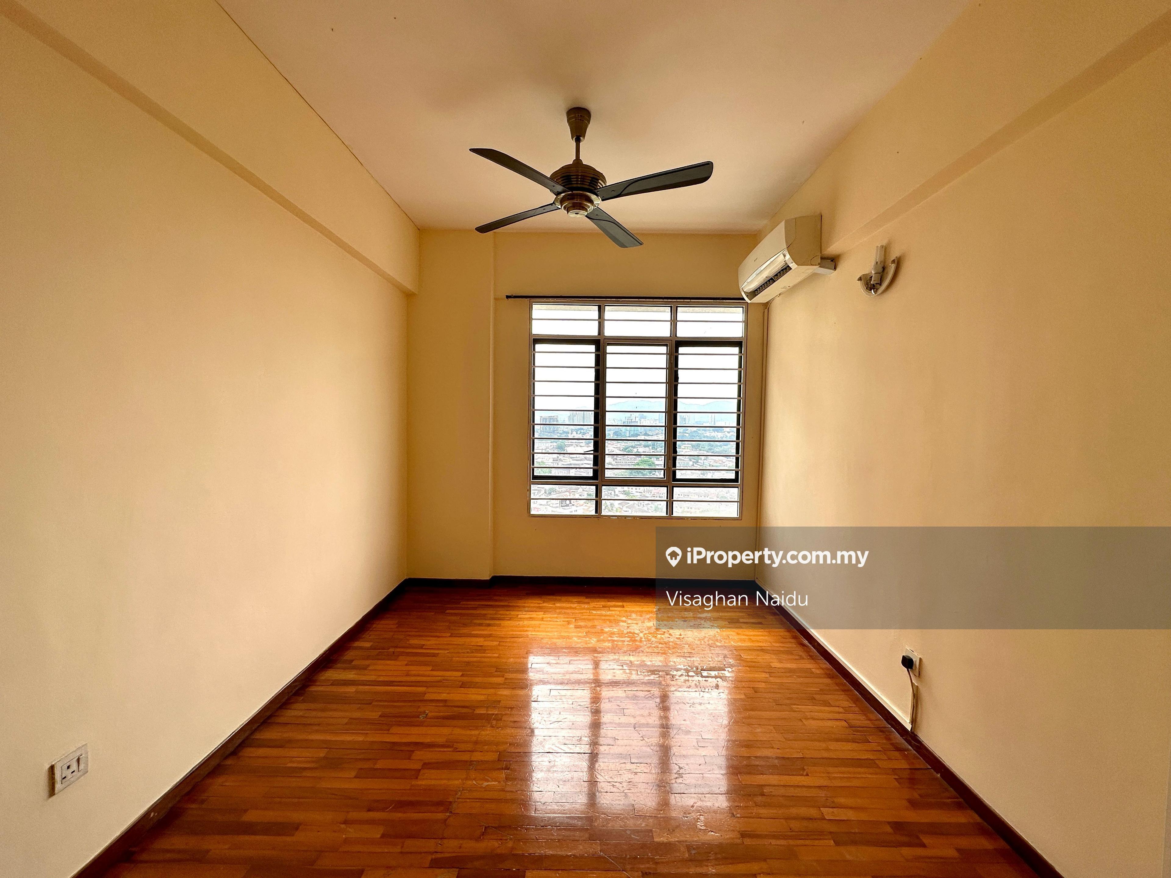 Rivercity Condo 4 bedder - nearby MRT sentul