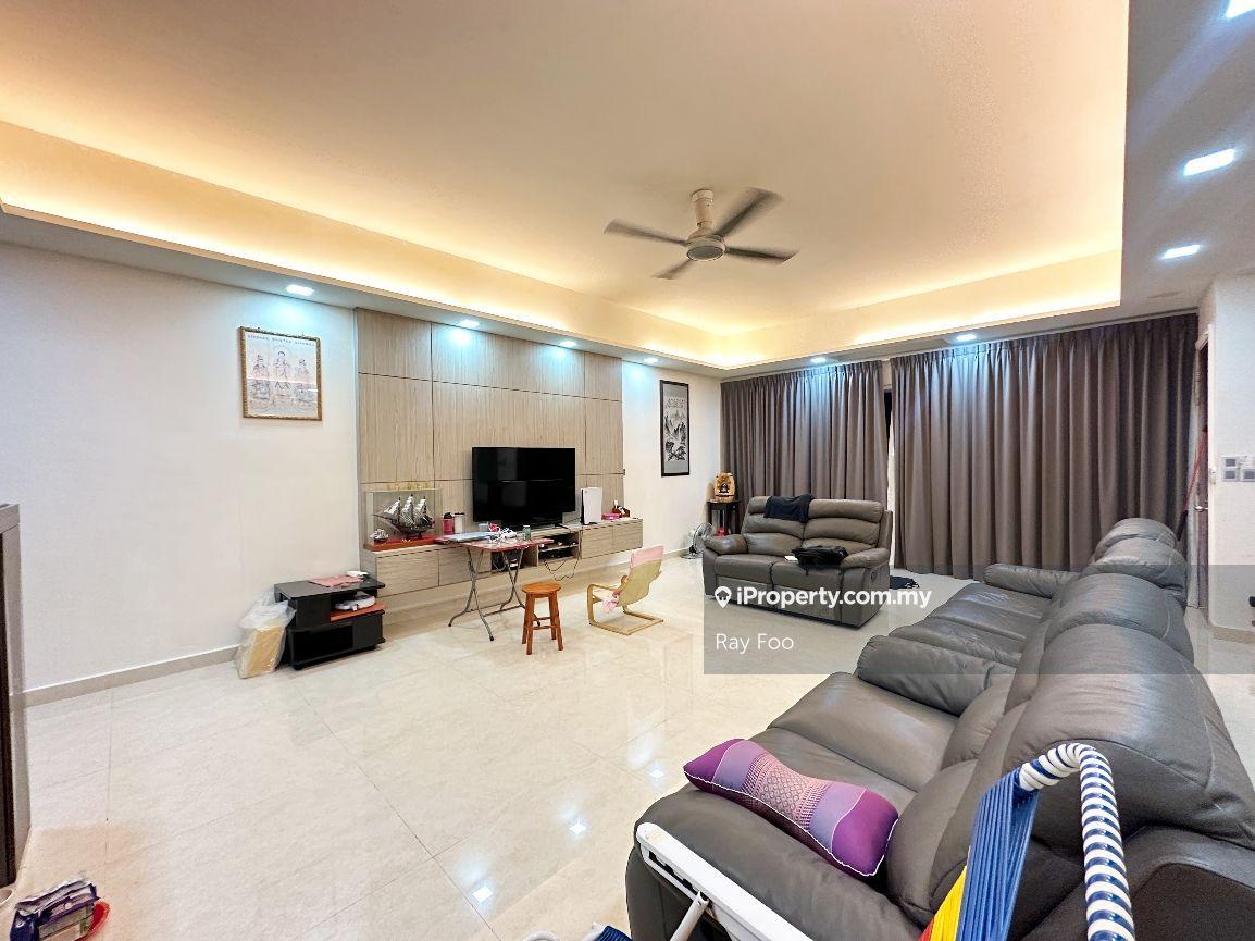 Super Cheap Renovated 3 Storey Superlink