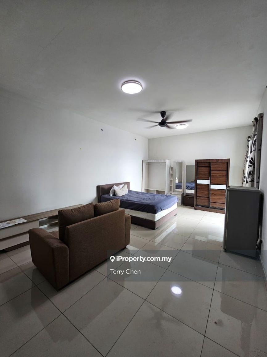 Apartment Univ 360 condo UPM Serdang for rent studio fully furnish Mrt