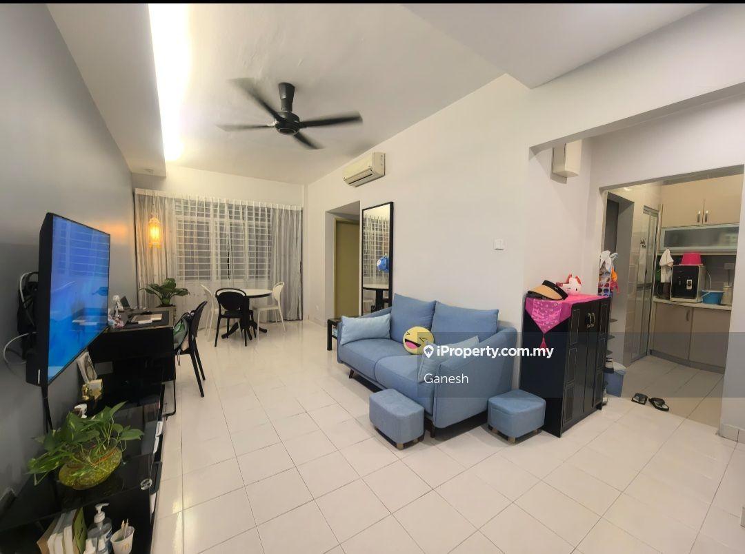 Beaut Seri Ixora Apartment