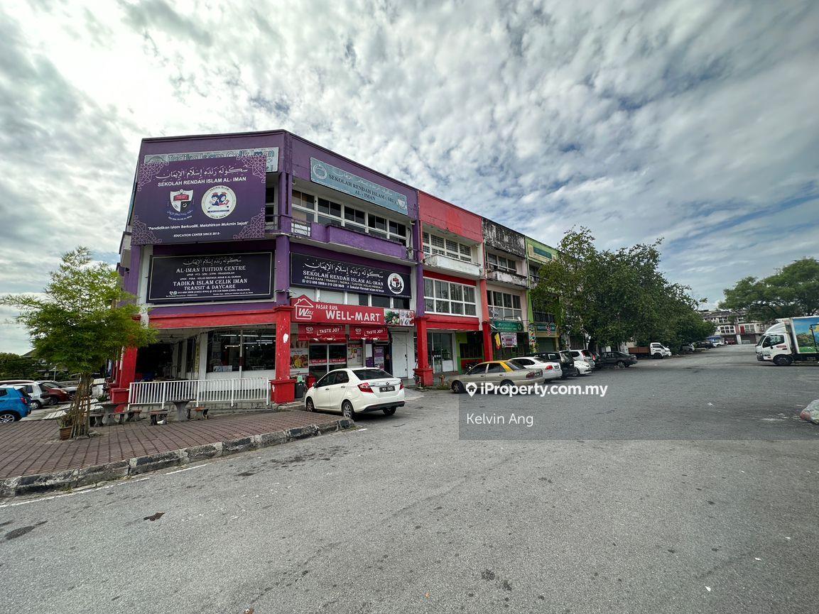 3 Storey Shop Lot, Taman Mutiara Subang, Shah Alam