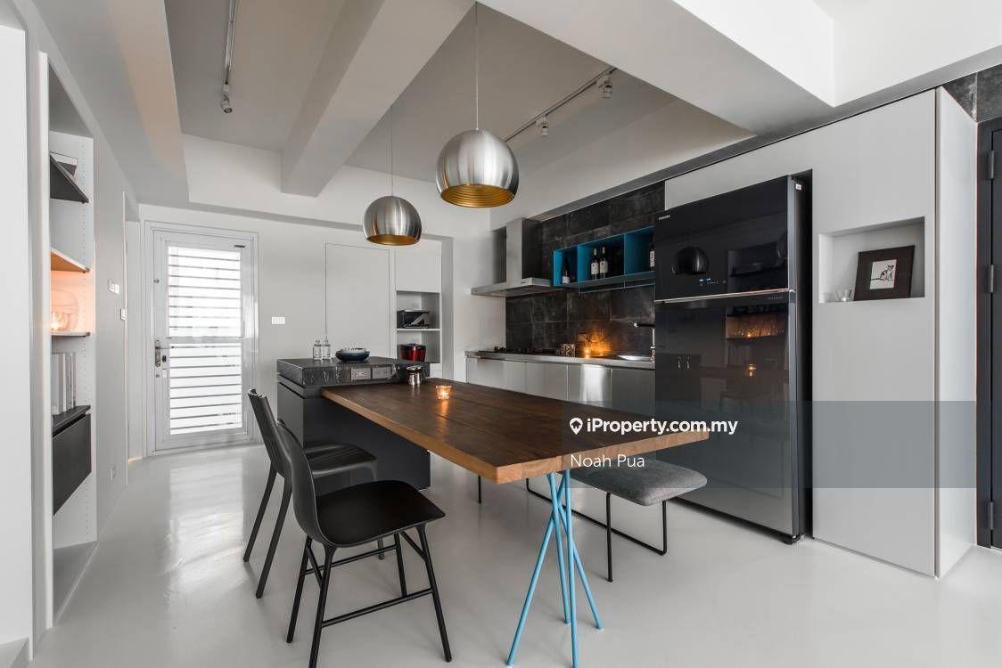 Freehold, Walkable to LRT, 5mins to Pavilion 2, Fully Furnish, ROI 7%
