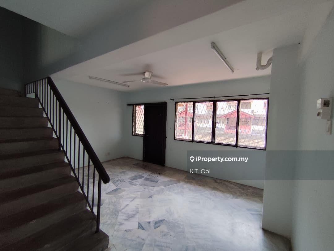 Pandan Perdana Well kept Unit With Cover Car Park