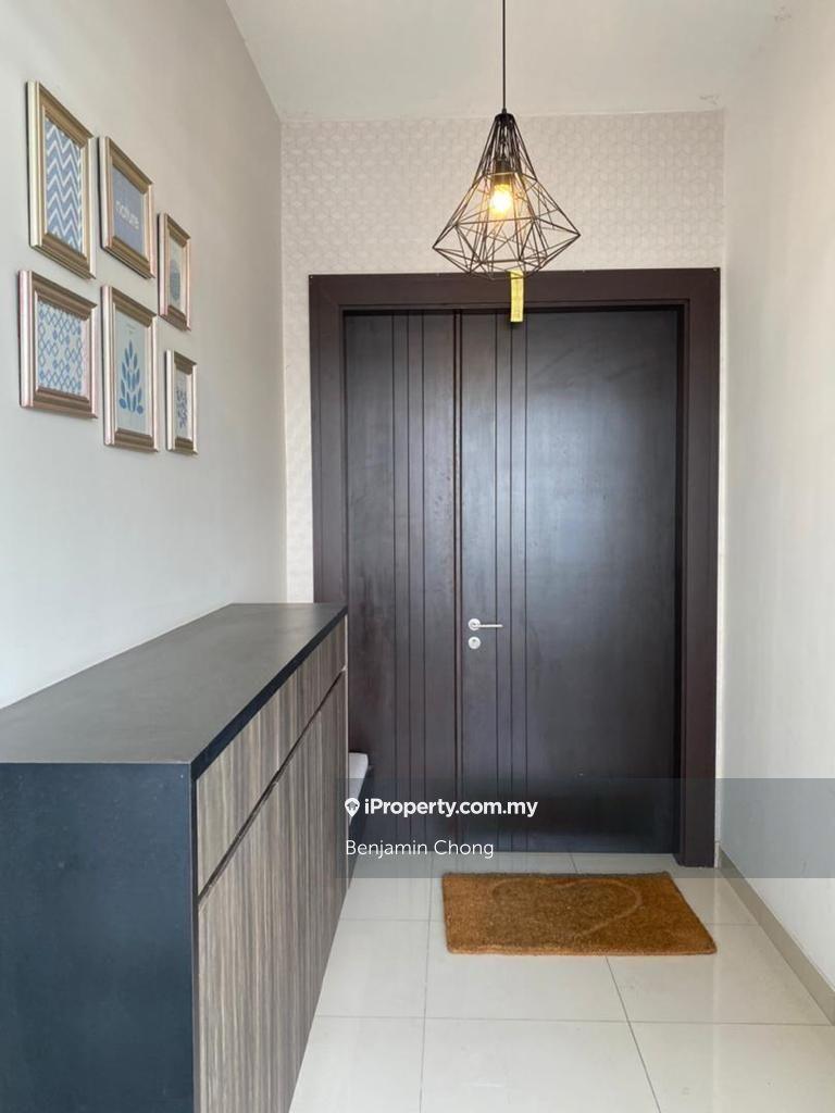 Marinox Fully furnished Seaview Move in condition
