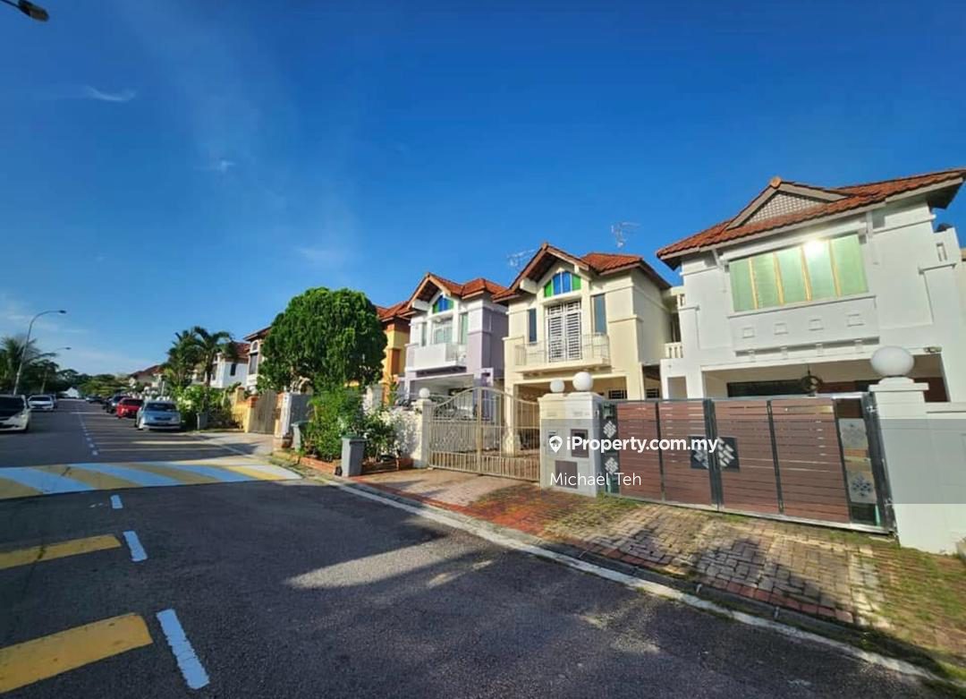 Taman impian emas double sty terrace house for sale