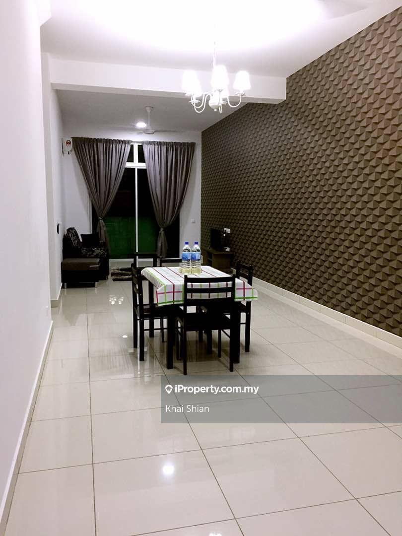 Unit for rent in Setia triangle 