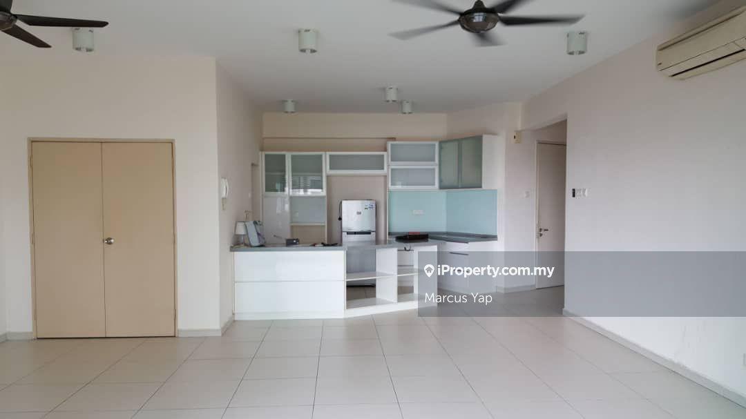 2070 sf Bigger Corner unit Condominium for Sale