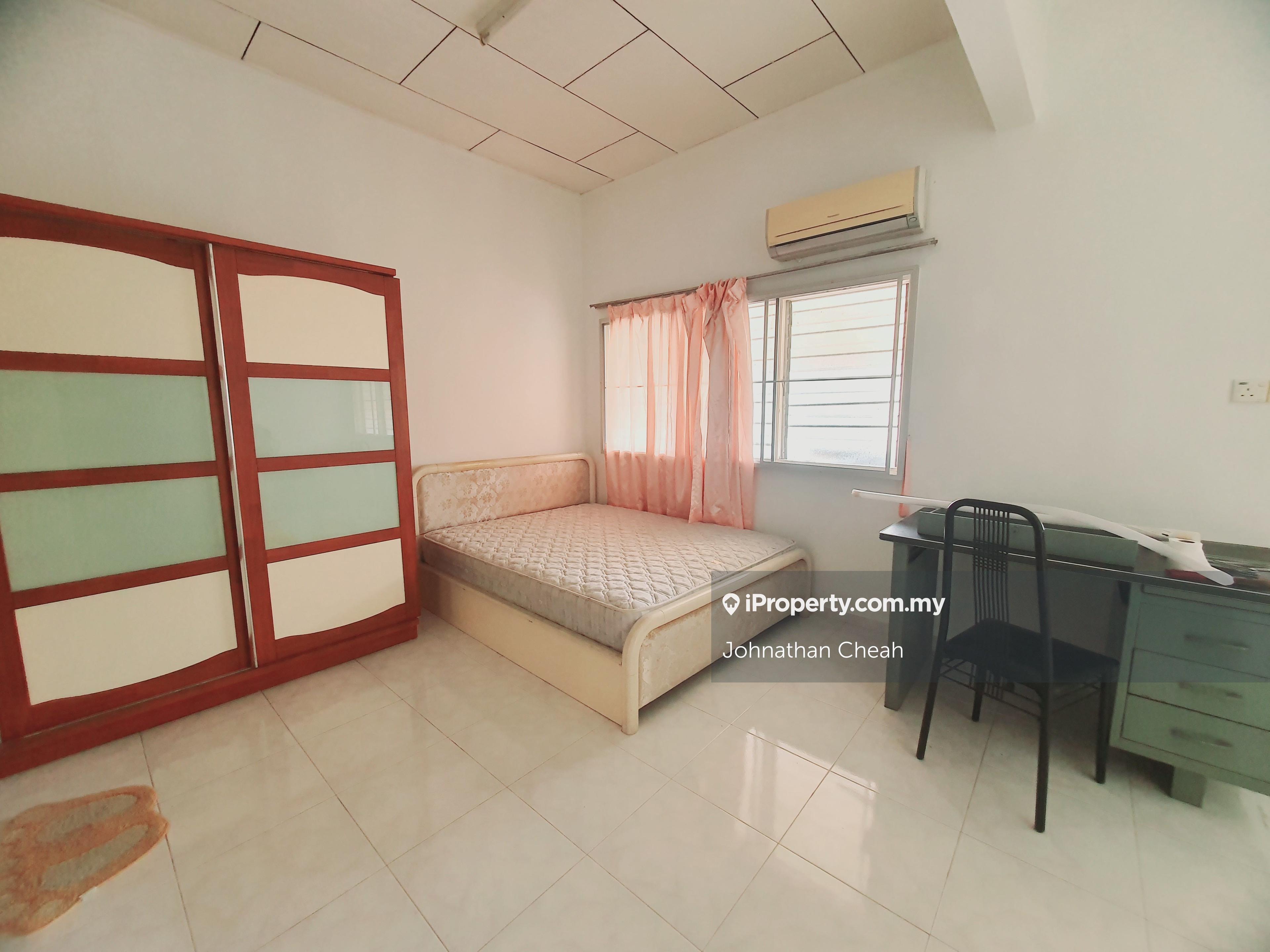 4 Bedroom 2 Sty Terrace House Fully Furnish Cheng Baru Batu Berendam