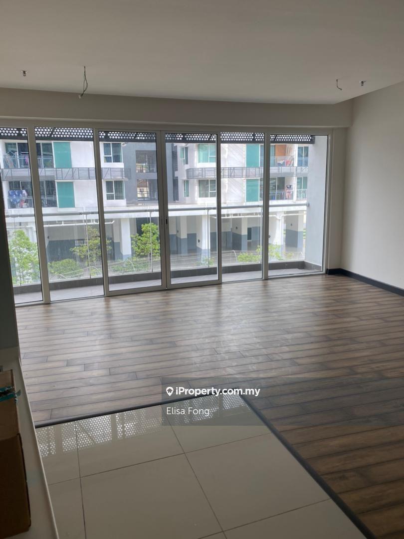 Studio Unit @ Sphere Damansara For Sale : Great Deal!
