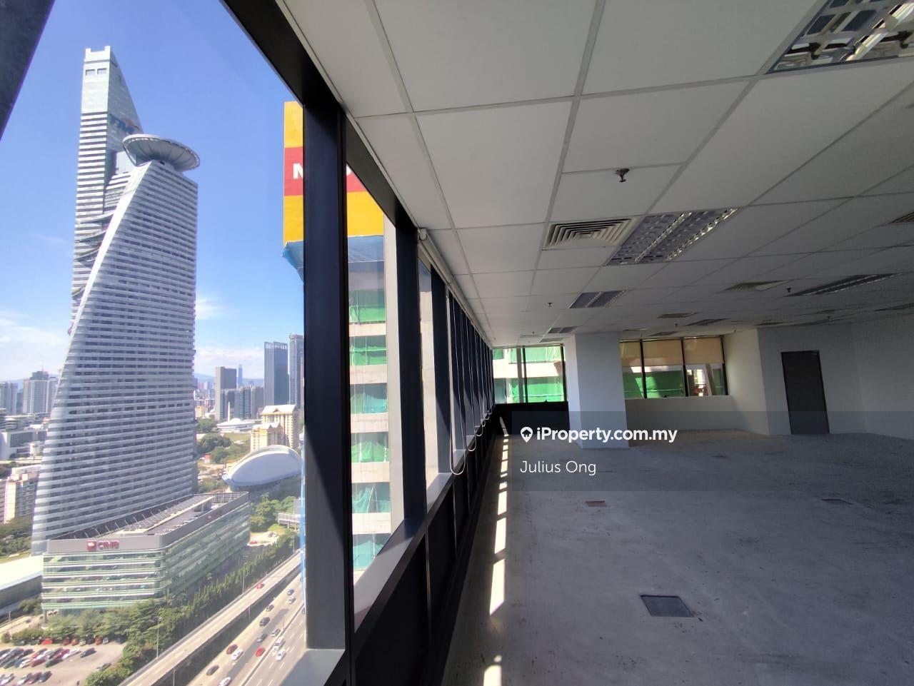 Picture of actual unit. Corner unit with wide view of KL 