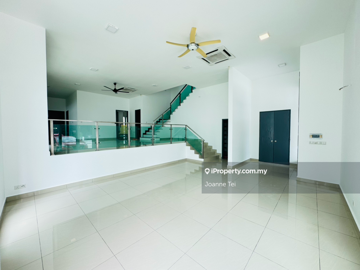 Ready To Move In 3 Storey Clover Garden Residence