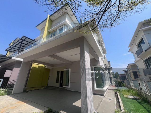 3 Storey Semi-D