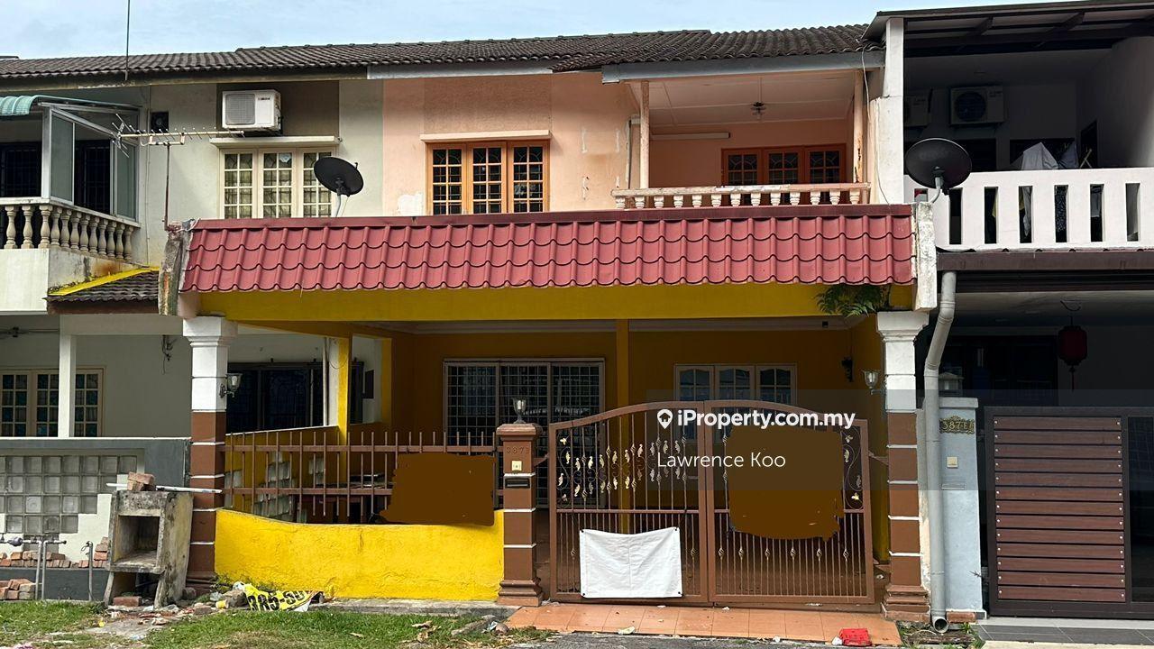 Bukit Beruang Taman Bunga Raya