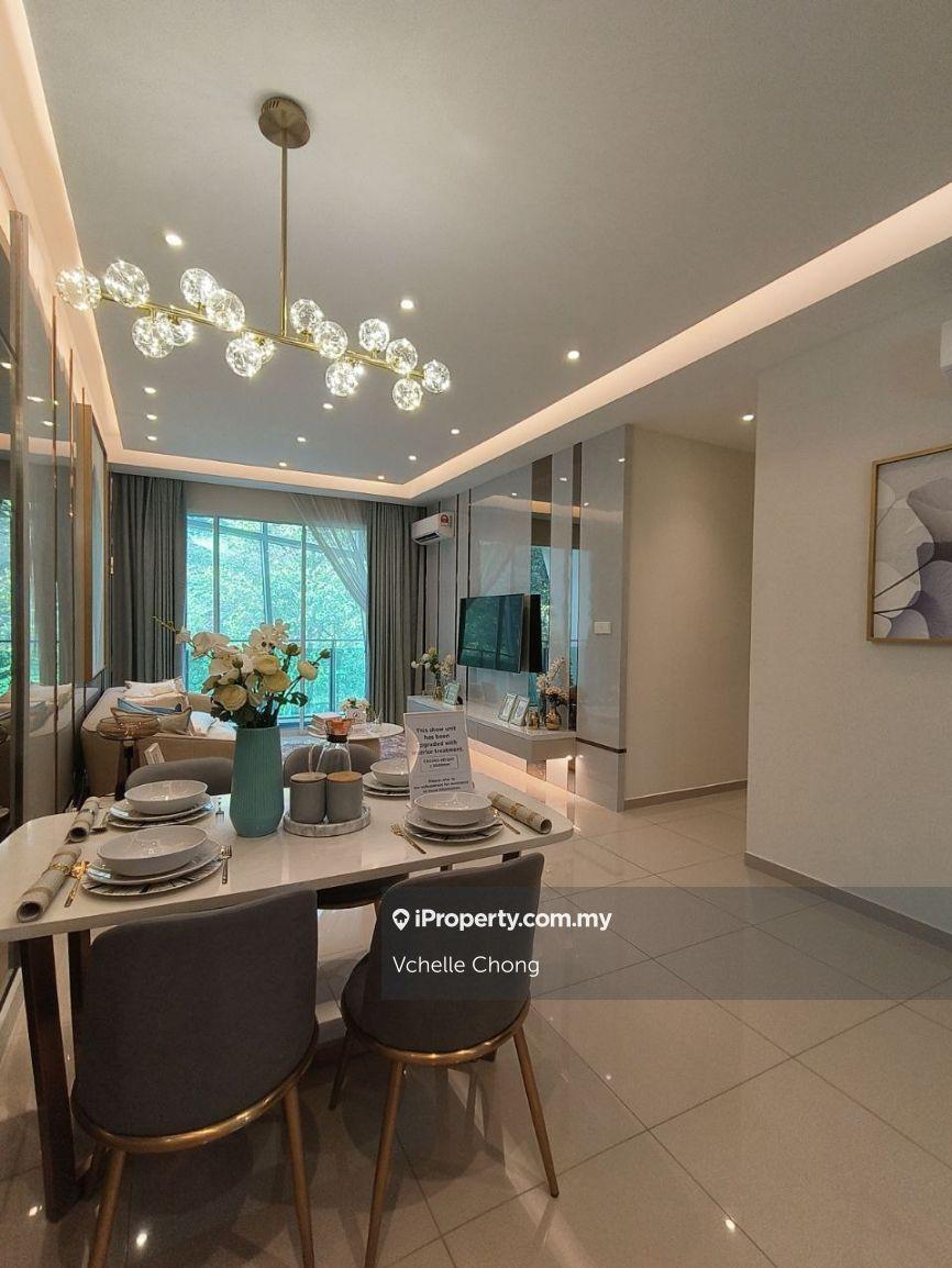 Great location, 8 mins to Jb Sentral.