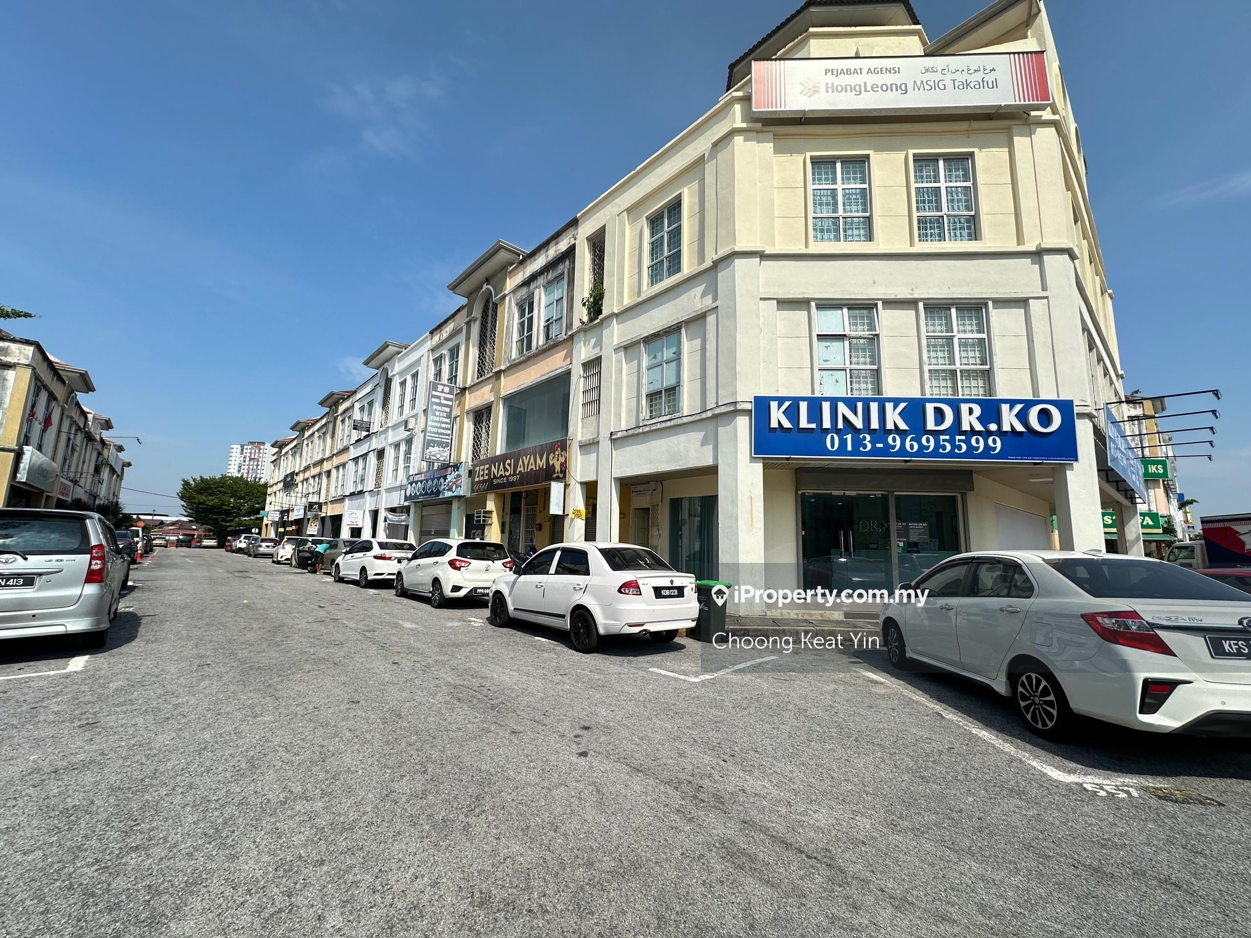 3 Storey Shoplot for sale at Kompleks Sultan Abdul Hamid -Jln Pegawai