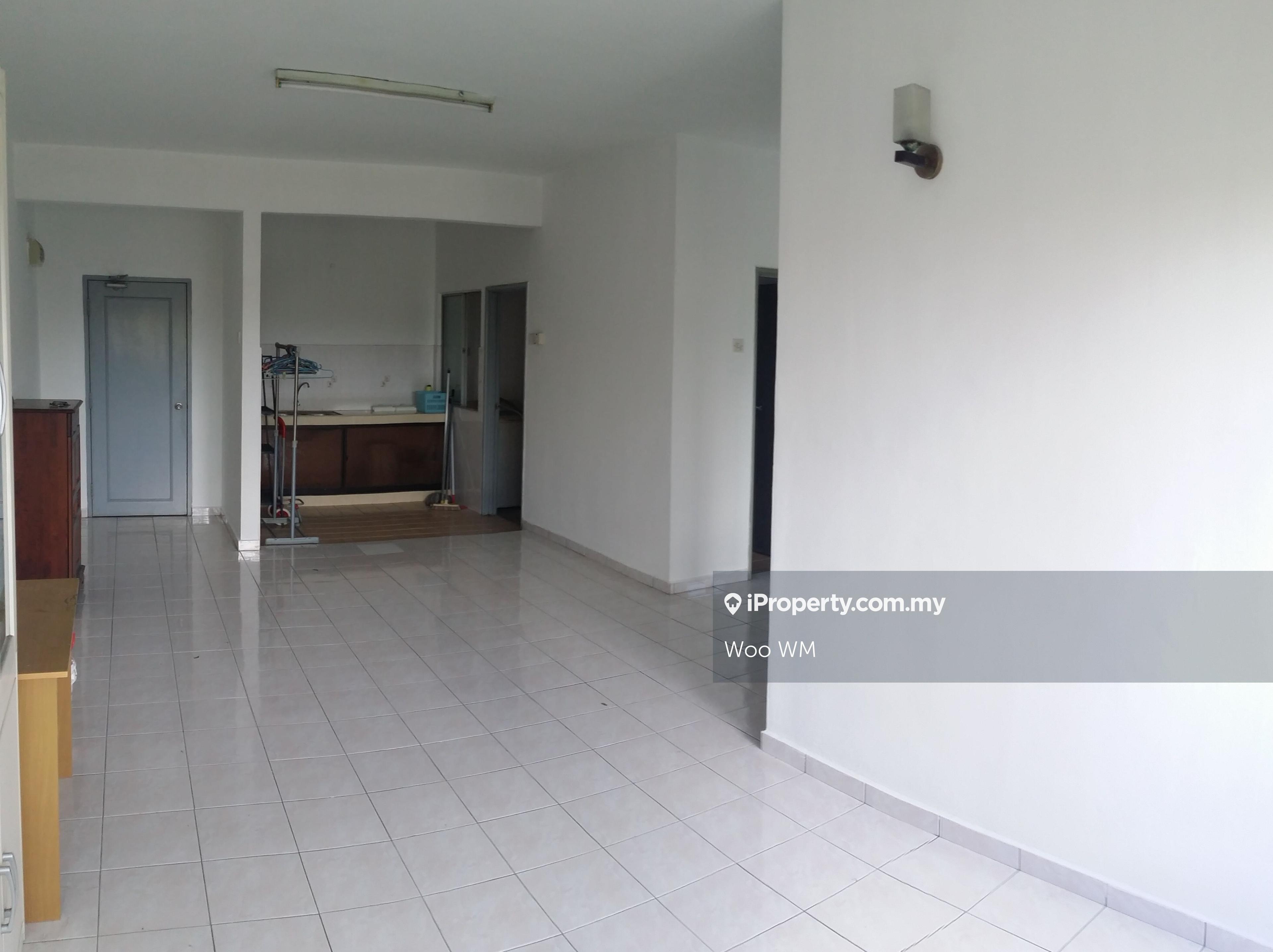 Sutramas Apartment