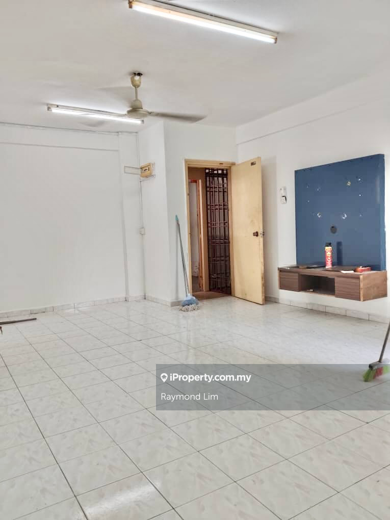 Sri Intan Seri Alam Medium Cost Flat For Sales