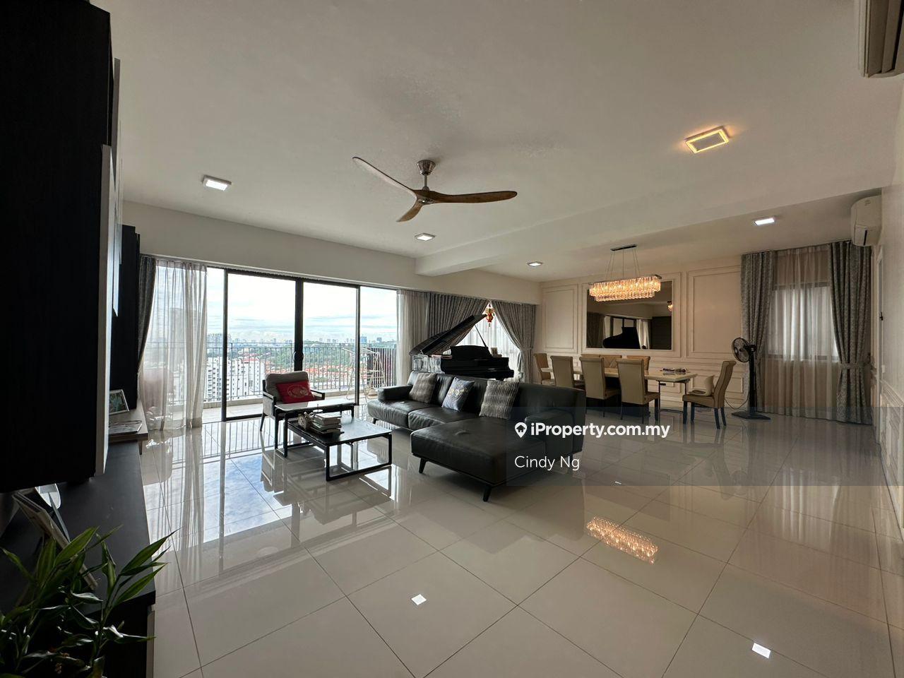 Rare high floor fully furnished, bright, airy, quality fittings, best!