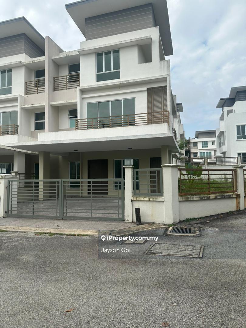 Rawang Regency Parc Corner Semi-D For Sale