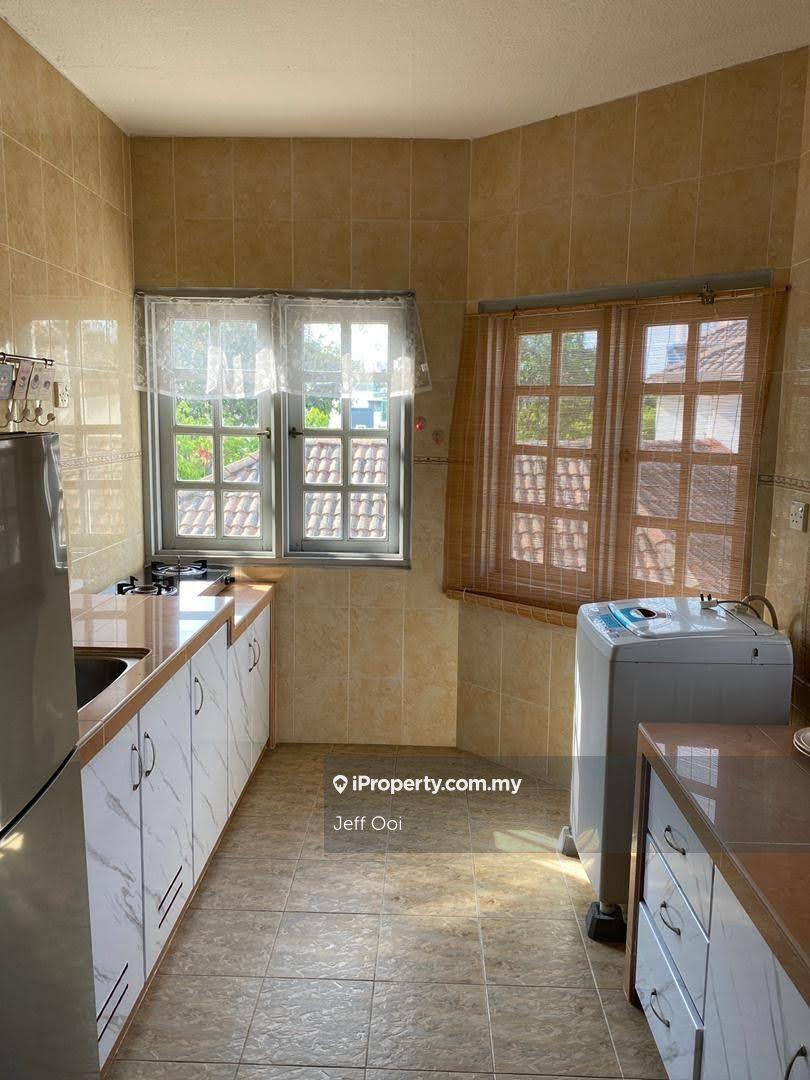 Cascadia apartment pulau tikus move in condition rare