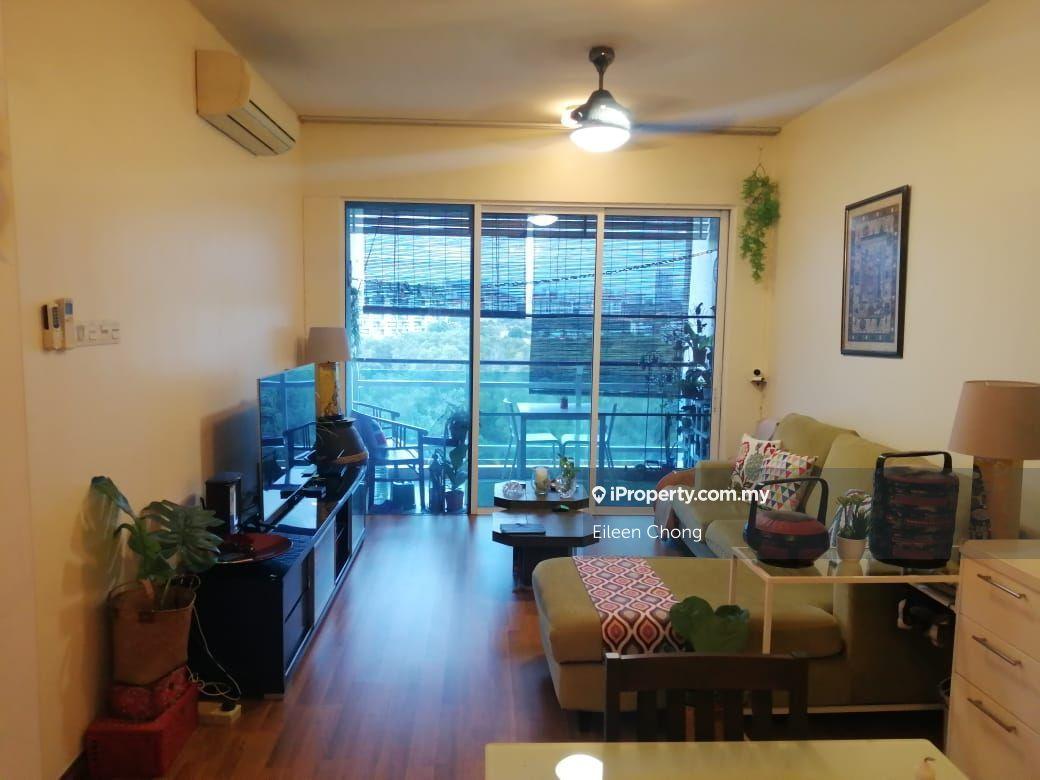 Well maintain large family size unit for sale