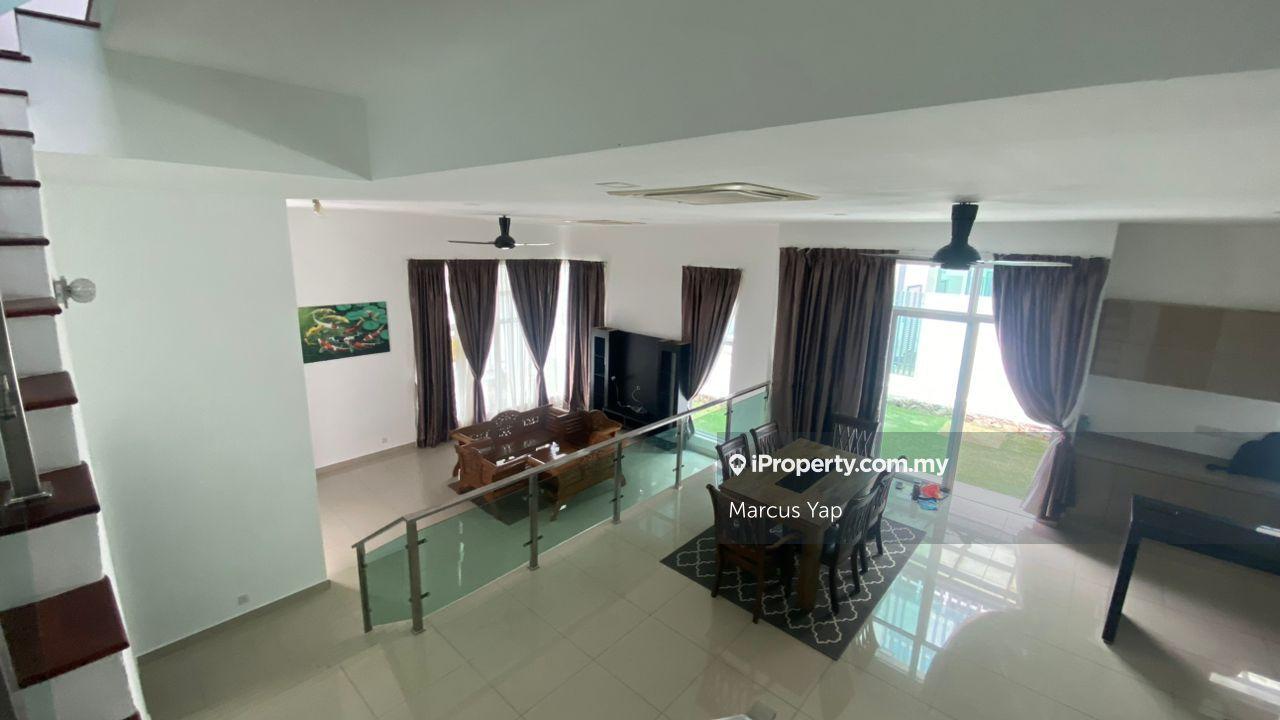 3 sty Semi-D house for Rent