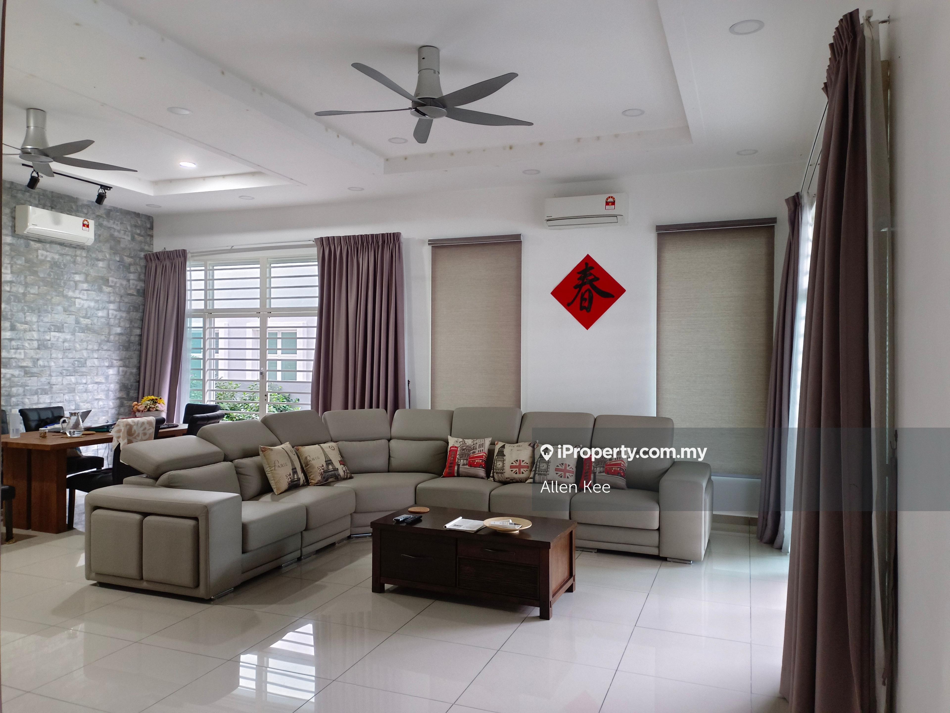 Fully extended and renovated d/storey semi detached house