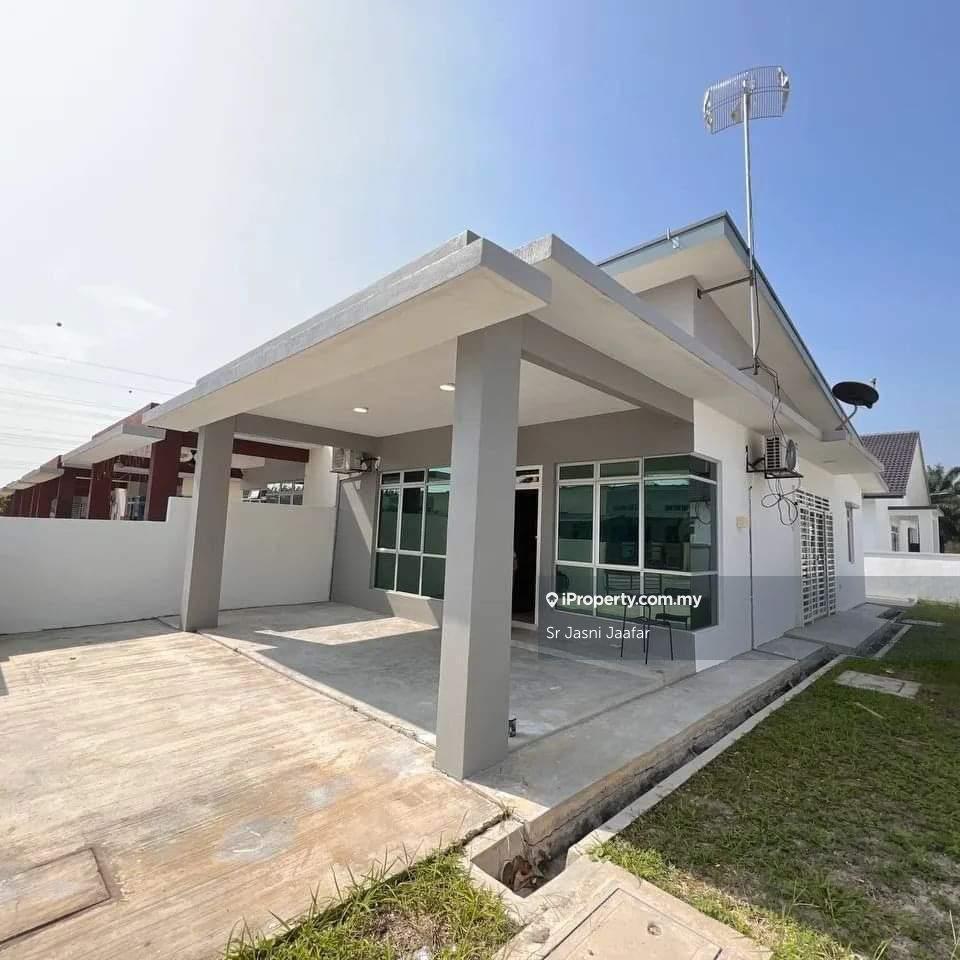 Single Storey Semi-D Bukit Changgang, Banting Selangor